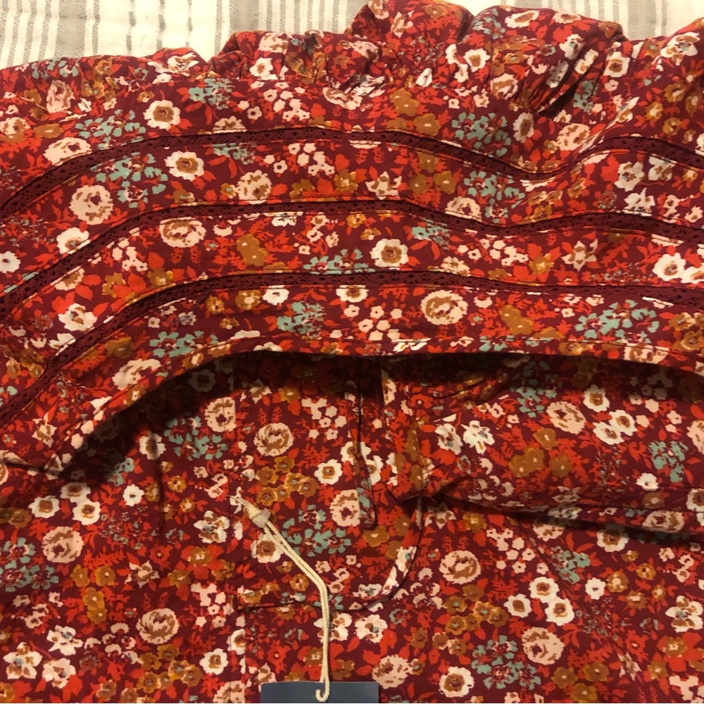 Universal Thread Balloon Floral Sleeve Top Large